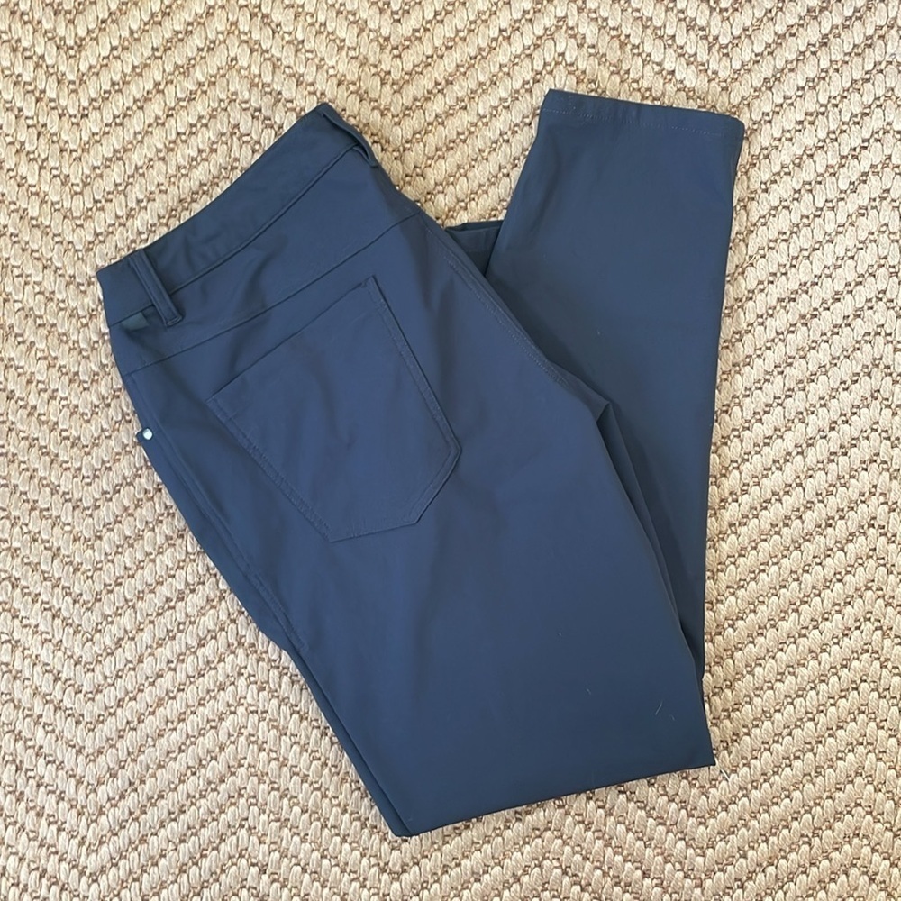 Lululemon - Commision Pants - Charcoal Grey - 34